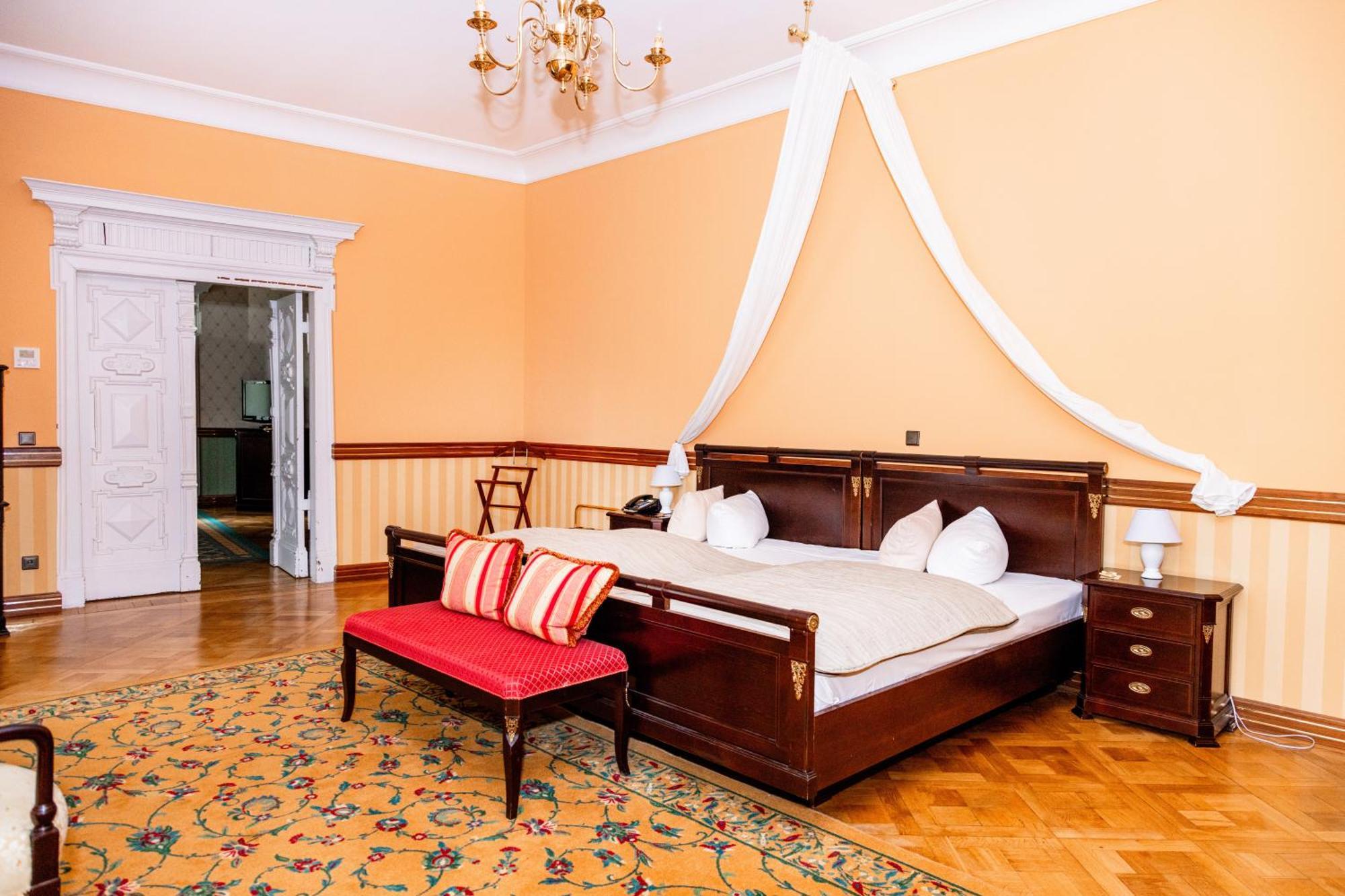 Hotel Schloss Schkopau מראה חיצוני תמונה